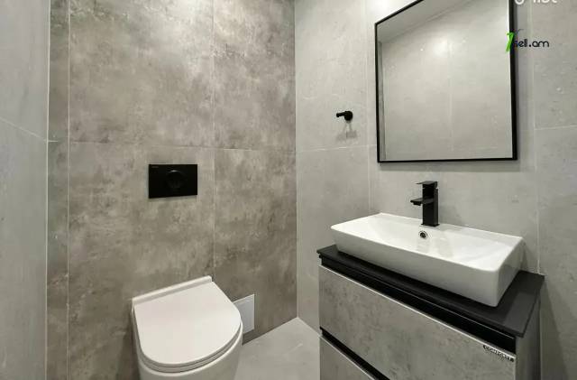 3 սենյականոց բնակարան նորակառույց շենքում Արղության փողոցում, 80 ք.մ., 2 սանհանգույց