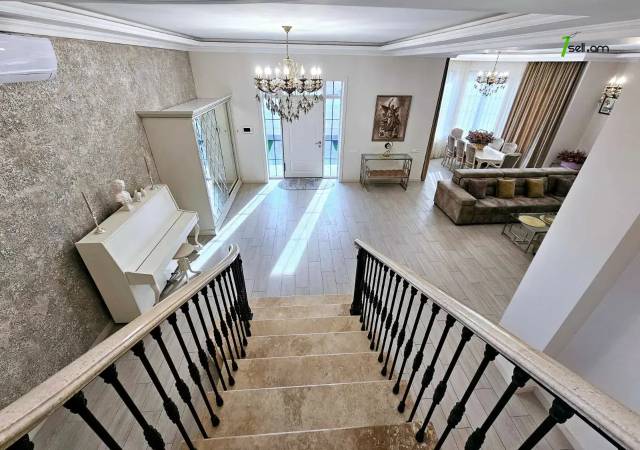 Երկու հարկանի քարե տուն, Նոյ թաղամաս Մալաթիա Սեբաստիայում, 820 քմ, 3+ սանհանգույց