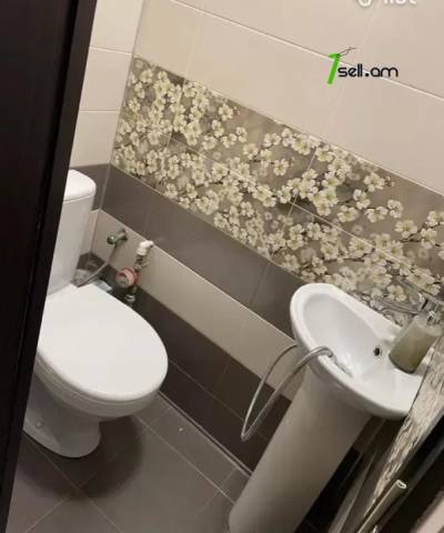 3 սենյականոց բնակարան Էրեբունիում, 93 քմ, 2 սանհանգույց, կապիտալ վերանորոգված, քարե շենք