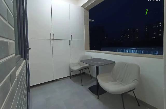 3 սենյականոց բնակարան նորակառույց շենքում Գրիբոյեդով փողոցում, 70 քմ, 3/17 հարկ, բարձր առաստաղներ