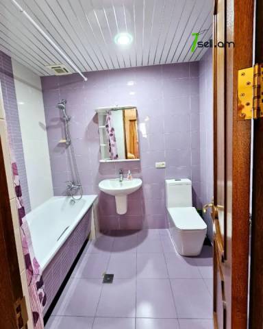 Երեք հարկանի քարե տուն, Նոյ թաղամաս Մալաթիա Սեբաստիայում, 1200 ք.մ., 3+ սանհանգույց