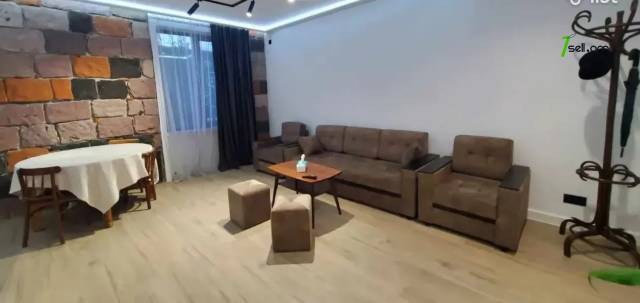 2 սենյականոց բնակարան Կոմիտասի պողոտայում, 72 ք.մ., բարձր առաստաղներ, 3/5 հարկ