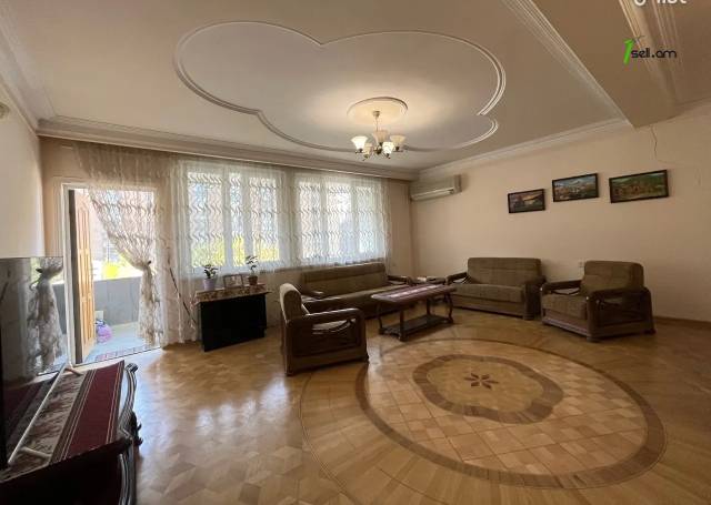 3 սենյականոց բնակարան, Vardanants St, 100 ք.մ., 2 սանհանգույց, բարձր առաստաղներ, 3/5 հարկ