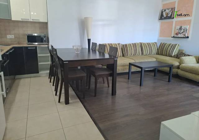 2 սենյականոց բնակարան նորակառույց շենքում Սայաթ-Նովայի պողոտայում, 59 ք.մ., 6/16 հարկ