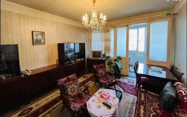 4 սենյականոց բնակարան Բաշինջաղյան փողոցում, 96 ք.մ., քարե շենք