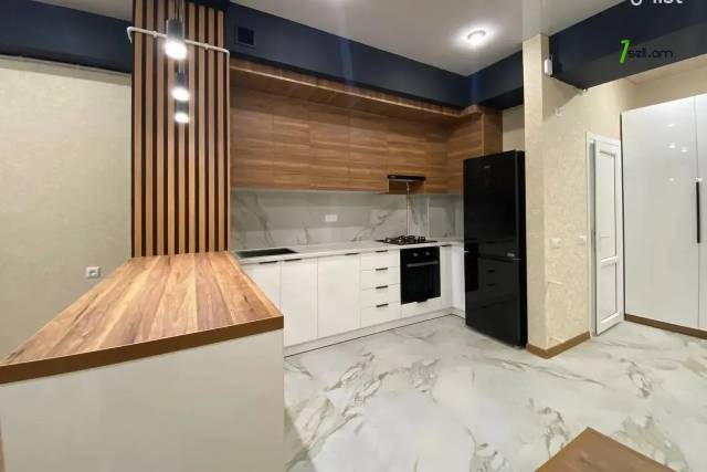 3 սենյականոց բնակարան նորակառույց շենքում Չեխովի փողոցում, 56 քմ, 6/13 հարկ, բարձր առաստաղներ