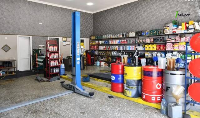 Ավտոսպասարկում Ռոստովյան փողոցում Էրեբունիում, 245 ք.մ.