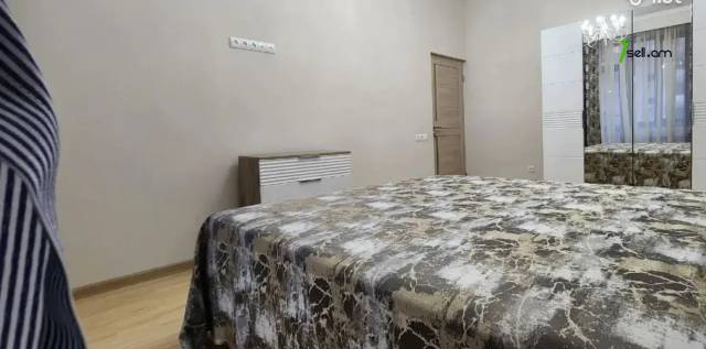 4 սենյականոց բնակարան նորակառույց շենքում Ադոնցի փողոցում, 125 ք.մ., նախավերջին հարկ, 2 սանհանգույց