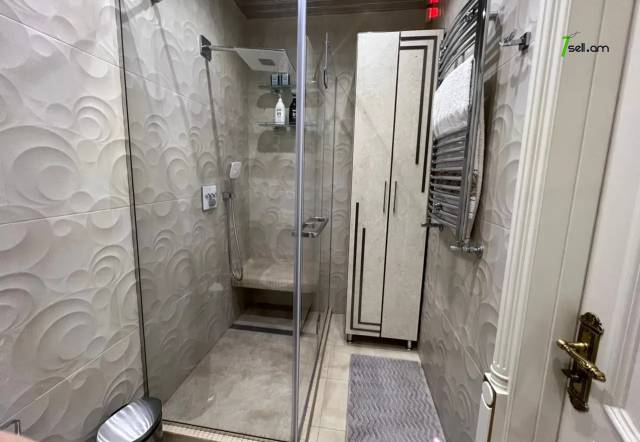 Ընդարձակ 3 սենյականոց բնակարան նորակառույց շենքում Արամի փողոցում, 180 ք.մ., 3+ սանհանգույց