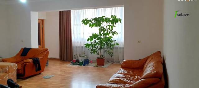 4 սենյականոց բնակարան, Դավթաշեն 1-ին թաղամաս, 114 ք.մ., 1/9 հարկ, եվրովերանորոգված