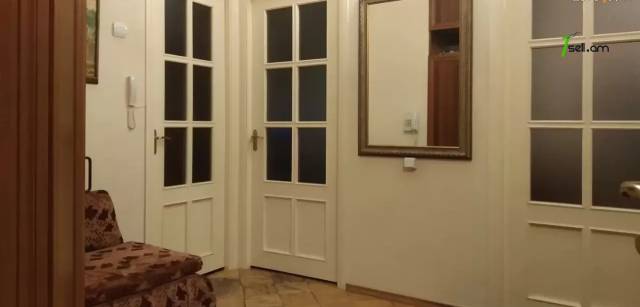 2 սենյականոց բնակարան Կոմիտասի պողոտայում, 60 ք.մ., 10/12 հարկ, 2 սանհանգույց, մասնակի վերանորոգում