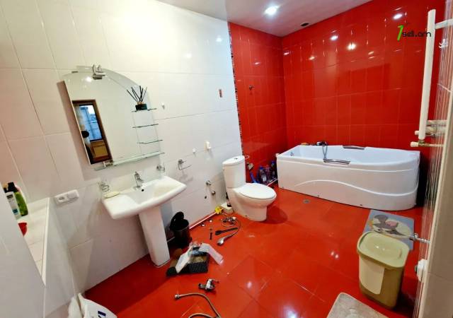 Երկու հարկանի քարե տուն Դավիթ Բեկի փողոցում Էրեբունիում, 1000 քմ, 3+ սանհանգույց