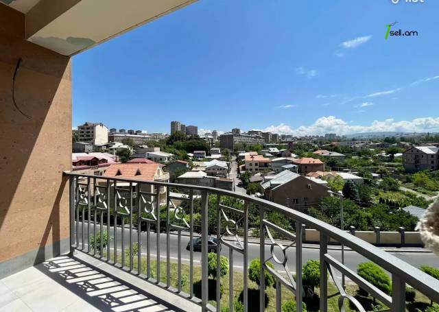 3 սենյականոց բնակարան նորակառույց շենքում Արաբկիրի 27-րդ փողոցում, 130 քմ, 6/17 հարկ, 3+ սանհանգույց