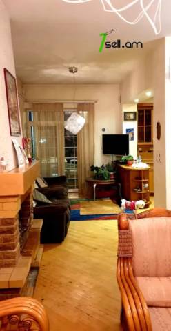 Մեկ հարկանի քարե տուն, Վահագնի Թաղամաս Աջափնյակում, 1600 ք.մ., 2 սանհանգույց, եվրովերանորոգված