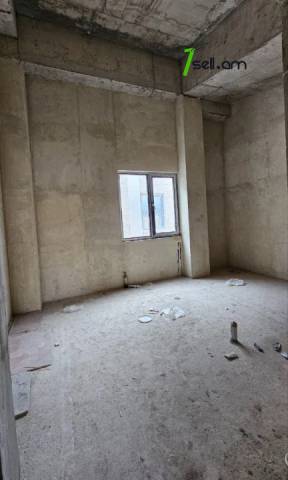 2 սենյականոց բնակարան նորակառույց շենքում Մուրացանի փողոցում, 77 քմ, բարձր առաստաղներ