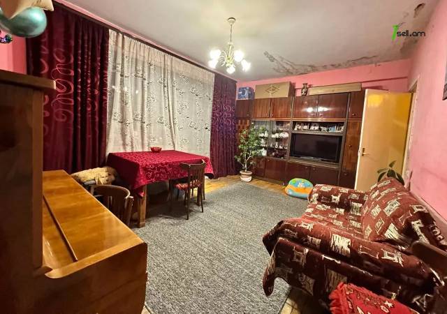 3 սենյականոց բնակարան Երվանդ Քոչարի փողոցում, 73 ք.մ.