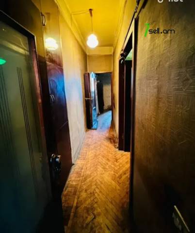 2 սենյականոց բնակարան Նաիրի Զարյան փողոցում, 65 ք.մ., բարձր առաստաղներ, նախավերջին հարկ, քարե շենք