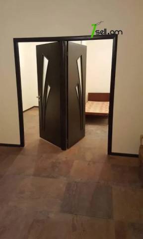 Երկու հարկանի քարե տուն Լենինգրադյան փողոցում Աջափնյակում, 280 քմ, 3+ սանհանգույց