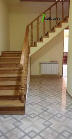 Երկու հարկանի քարե տուն Արաբկիրում, 200 ք.մ., 2 սանհանգույց, եվրովերանորոգված