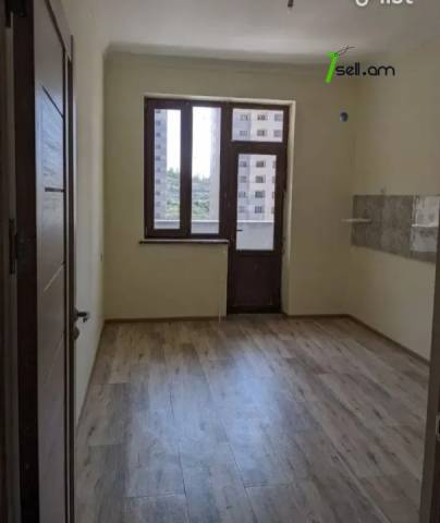 3 սենյականոց բնակարան նորակառույց շենքում Մոնթե Մելքոնյան փողոցում, 99 ք.մ., 8/17 հարկ