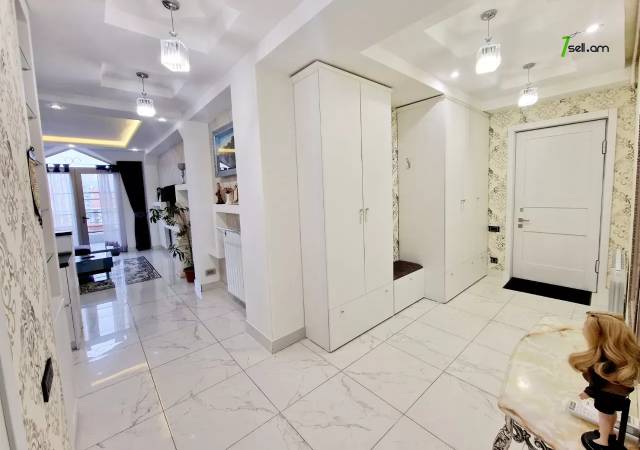 3 սենյականոց բնակարան նորակառույց շենքում Վերին Անտառային փողոցում, 147 քմ, 2 սանհանգույց