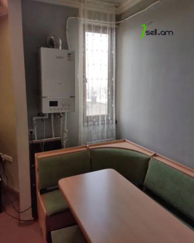 3 սենյականոց բնակարան Հալաբյան փողոցում, 87 ք.մ., 2 սանհանգույց, նախավերջին հարկ