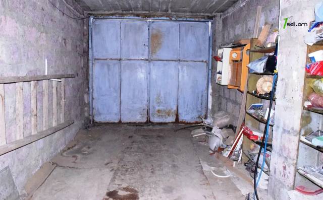 Երկու հարկանի քարե տուն, Վ. Սարգսյան փողոց 1-ին թաղամաս Գյումրիում, 308 ք.մ., կոսմետիկ վերանորոգում
