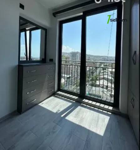 2 սենյականոց բնակարան Ամիրյան փողոցում, 56 ք.մ., 15/17 հարկ, դիզայներական ոճով վերանորոգված