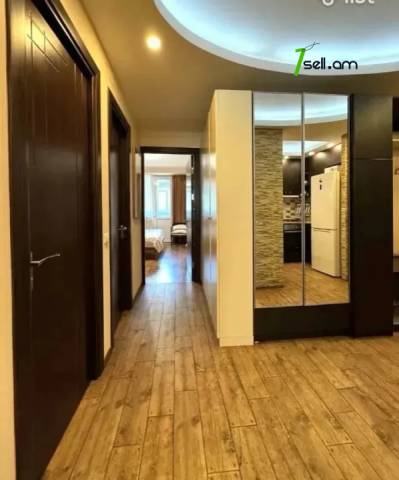 3 սենյականոց բնակարան Ամիրյան փողոցում, 69 քմ, 3/11 հարկ, 2 սանհանգույց, կապիտալ վերանորոգված