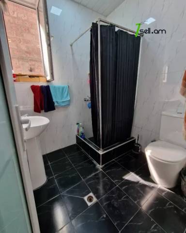 Երկու հարկանի քարե տուն Ավանում, 530 ք.մ., 2 սանհանգույց, կապիտալ վերանորոգված