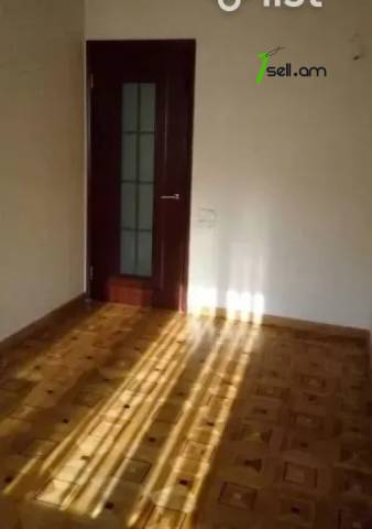3 սենյականոց բնակարան Երզնկյան փողոցում, 91 ք.մ., 2 սանհանգույց, 4/7 հարկ, կապիտալ վերանորոգված