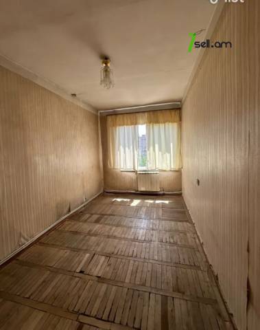 3 սենյականոց բնակարան Սեբաստիայի փողոցում, 74 քմ, նախավերջին հարկ, մասնակի վերանորոգում