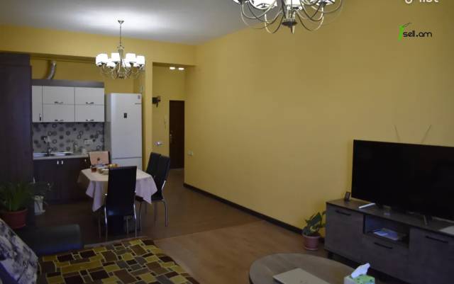 3 սենյականոց բնակարան նորակառույց շենքում Լվովյան փողոցում, 74 ք.մ., բարձր առաստաղներ