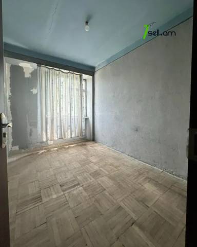 4 սենյականոց բնակարան Նոր Արեշի 4րդ փողոցում, 97 քմ, 3/9 հարկ