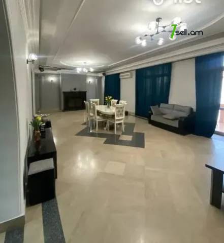Երեք հարկանի քարե տուն Կիևյան փողոցում Արաբկիրում, 600 ք.մ., 3+ սանհանգույց, եվրովերանորոգված