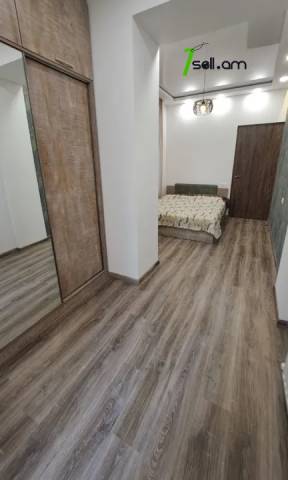 3 սենյականոց բնակարան Տերյան փողոցում, 90 քմ, 3/5 հարկ, 2 սանհանգույց, մի քանի պատշգամբ