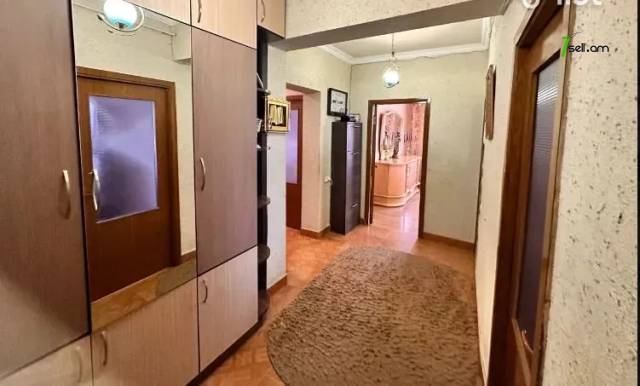 4 սենյականոց բնակարան Սեբաստիայի փողոցում, 98 քմ, 4/9 հարկ, կապիտալ վերանորոգված