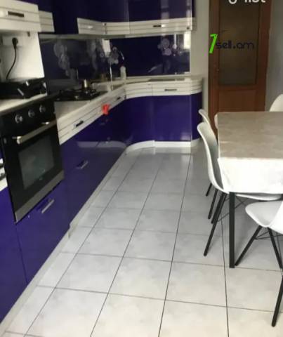 3 սենյականոց բնակարան Ավետ Ավետիսյան փողոցում, 75 ք.մ., 3/8 հարկ, կապիտալ վերանորոգված