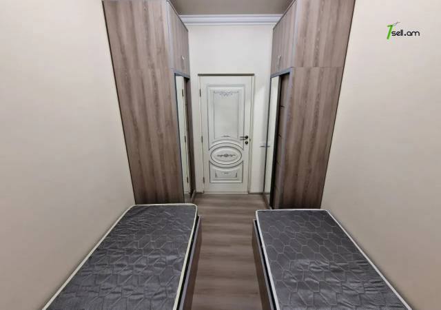 Երկու հարկանի քարե տուն Ռոմանոս Մելիքյանի փողոցում Մալաթիա Սեբաստիայում, 250 քմ, 2 սանհանգույց