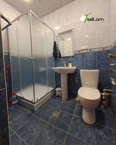 2 սենյականոց բնակարան նորակառույց շենքում Արգիշտի փողոցում, 50 ք.մ., կապիտալ վերանորոգված