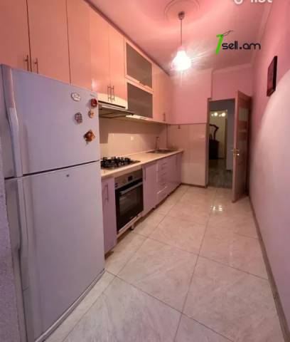 3 սենյականոց բնակարան, Մելիք Մելիքյան փողոցի նրբանցք, 81 ք.մ., 2/9 հարկ, կապիտալ վերանորոգված