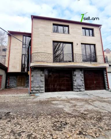 Երեք հարկանի քարե տուն Արաբկիրի 17-րդ փողոցում Արաբկիրում, 200 ք.մ., 3+ սանհանգույց