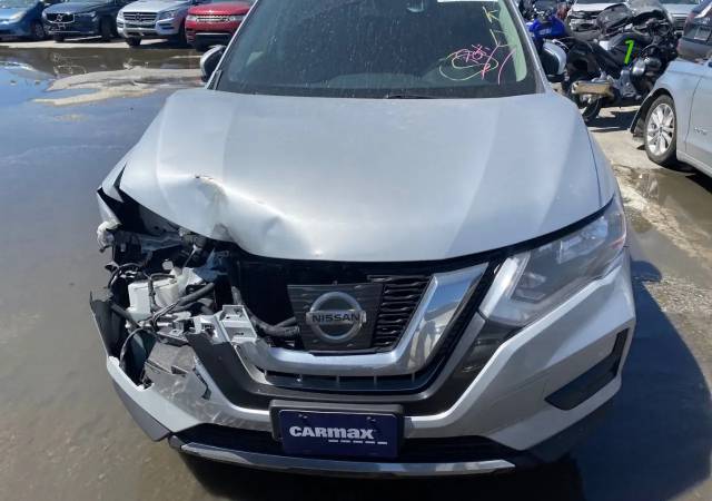 Nissan Rogue, 2018 г.ռասկուլաչիտ
