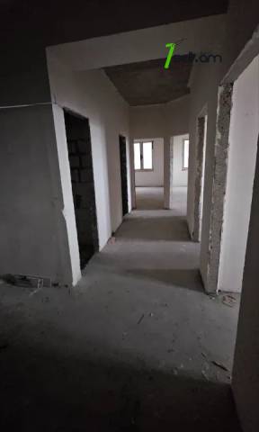 4 սենյականոց բնակարան նորակառույց շենքում Վիկտոր Համբարձումյանի փողոցում, 96 քմ, 7/14 հարկ