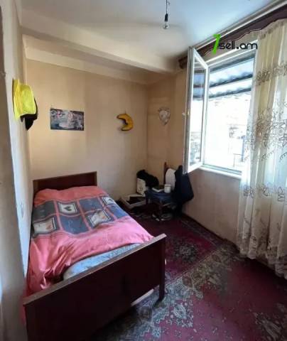 2 սենյականոց բնակարան Կոմիտասի պողոտայում, 47 քմ, 2/5 հարկ, քարե շենք