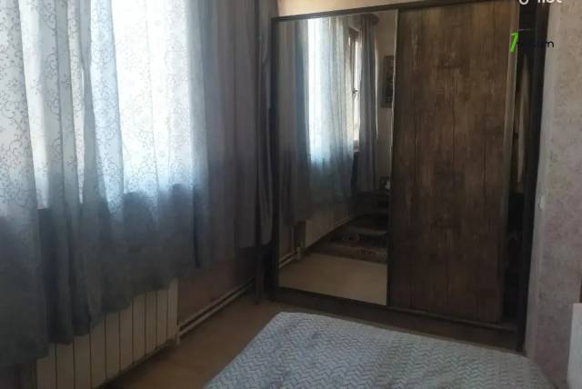 4 սենյականոց բնակարան Զաքարիա Քանաքեռցու փողոցում, 80 ք.մ., նախավերջին հարկ, կապիտալ վերանորոգված