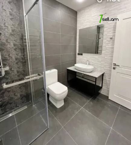 Երեք հարկանի քարե թաունհաուզ, Duryan District Ավանում, 400 ք.մ., 3+ սանհանգույց