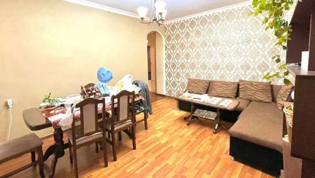 3 սենյականոց բնակարան Գալշոյան փողոցում, 71 քմ, 12/16 հարկ, կապիտալ վերանորոգված