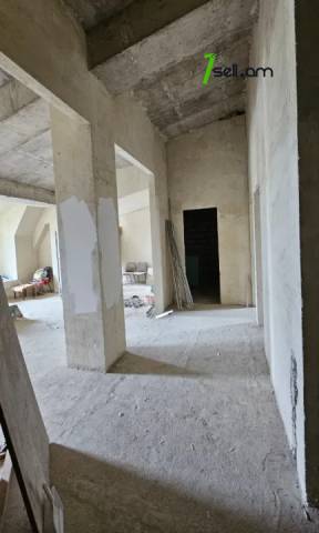 3 սենյականոց բնակարան նորակառույց շենքում Մուրացանի փողոցում, 80 քմ, 2 սանհանգույց, բարձր առաստաղներ