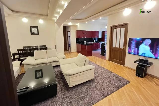 3 սենյականոց բնակարան նորակառույց շենքում Հրաչյա Ներսիսյան փողոցում, 90 քմ, 4/10 հարկ